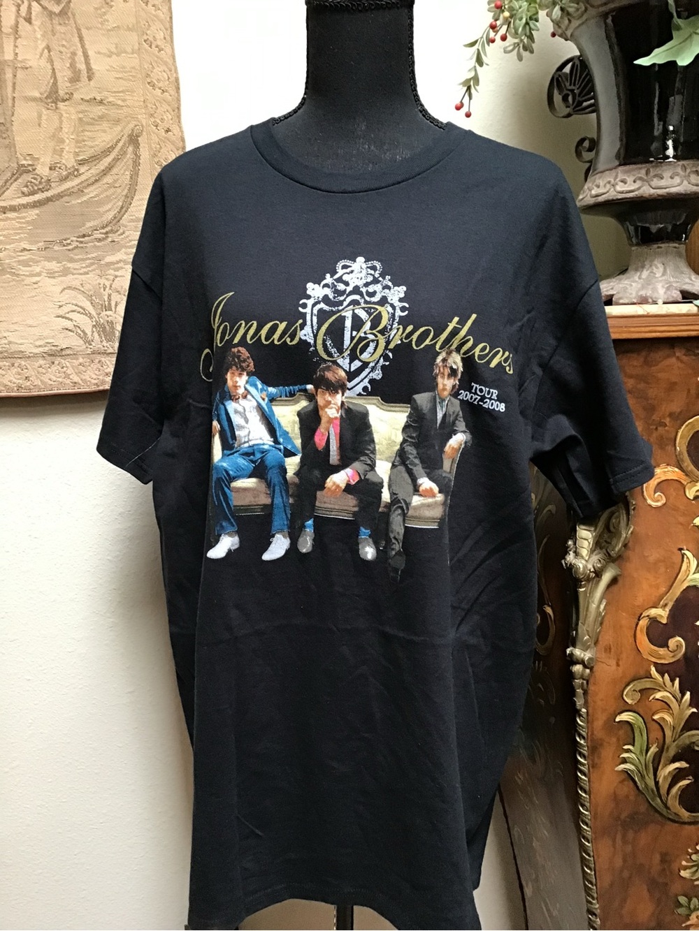 Jonas Brothers Black Short-Sleeve Graphic Tee